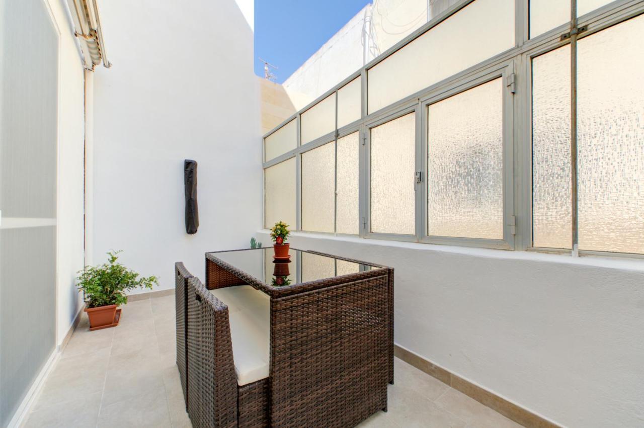 La Punziett, A Bright 2 Bed 1 Bath Unit. Sleeps 4 * St. Paul's Bay